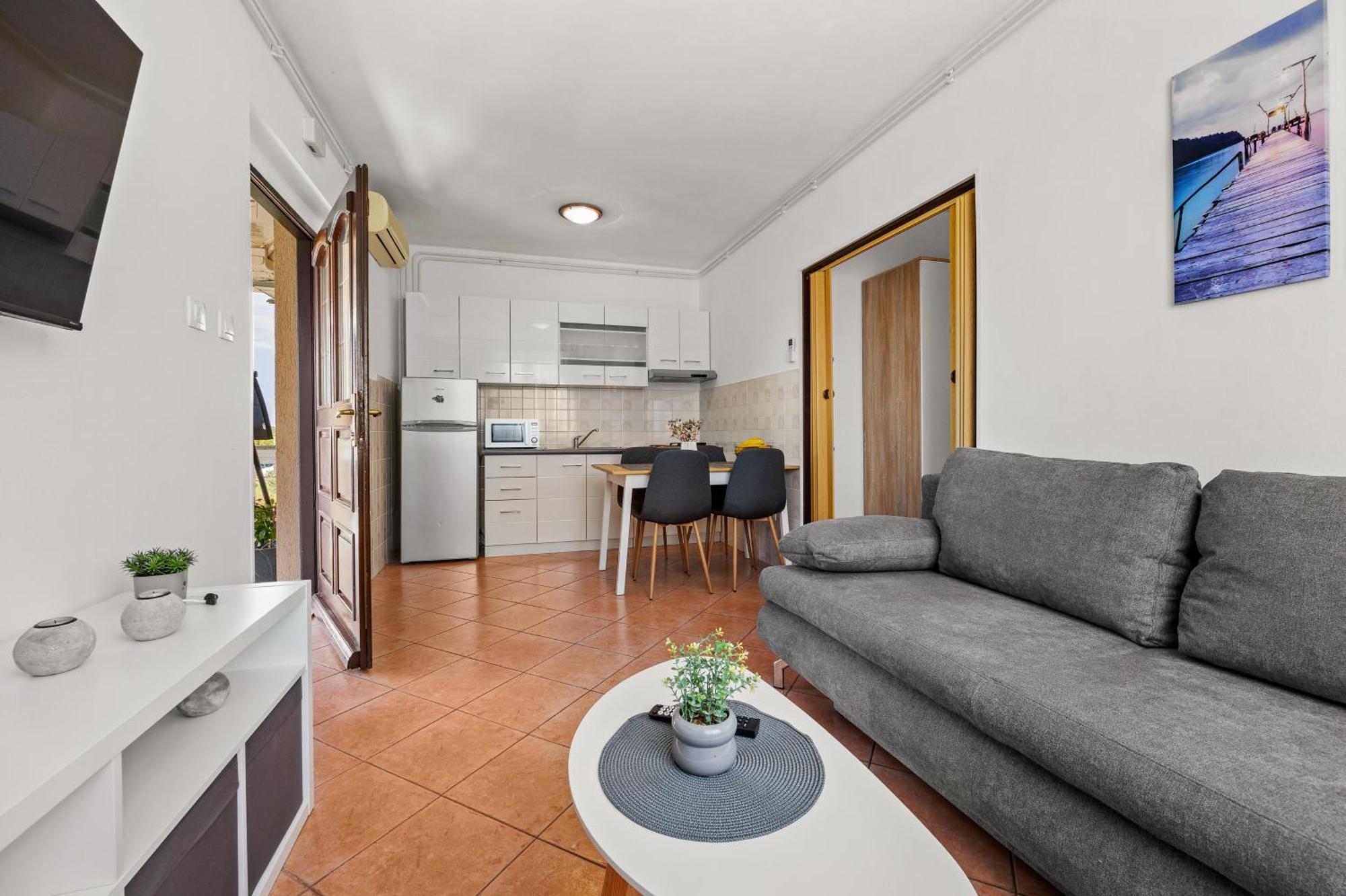 Apartment Danica Valtura Buitenkant foto